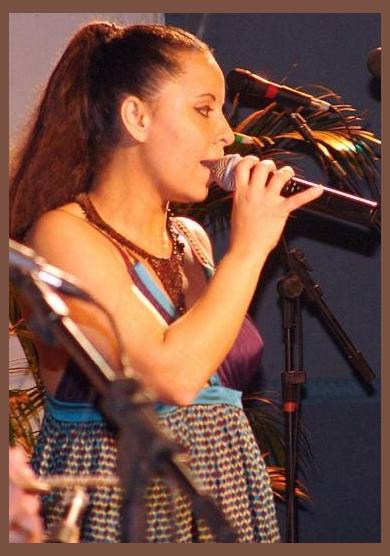 Cristiane Costa Cores